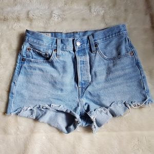 501 Levi's high waisted shorts